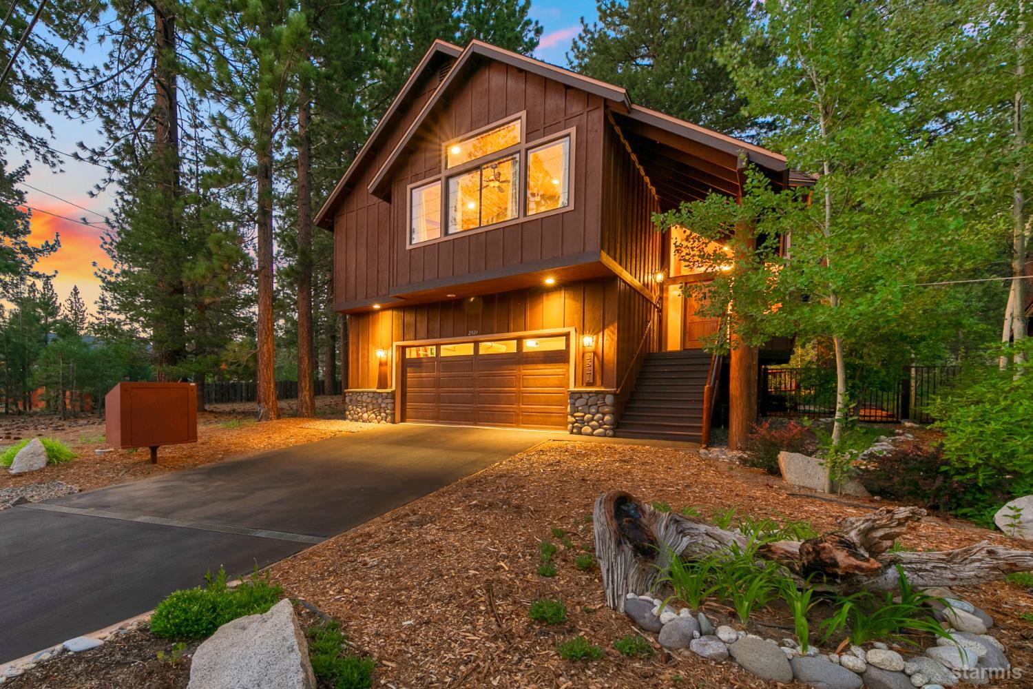 2521 Blitzen Road