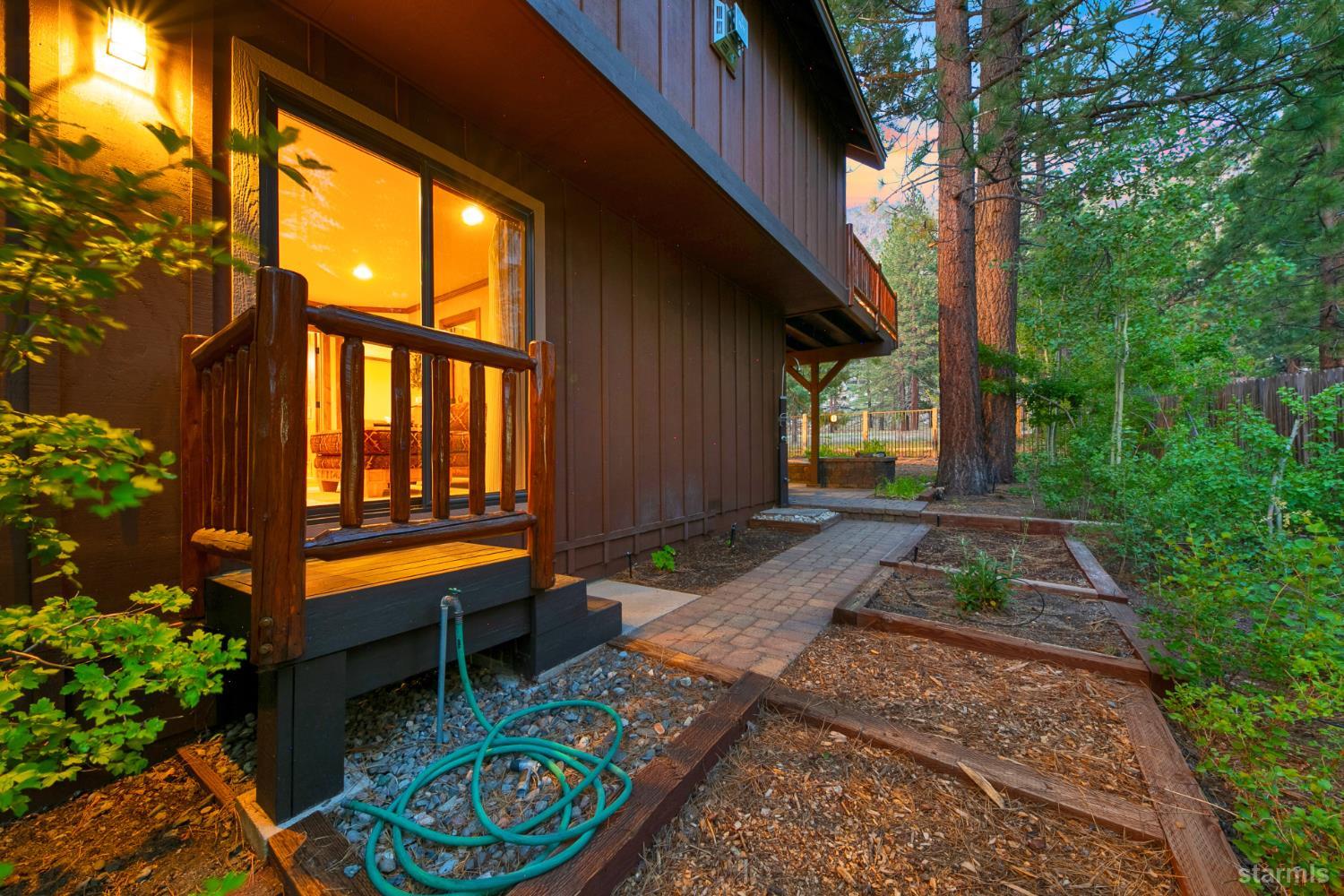 2521 Blitzen Road