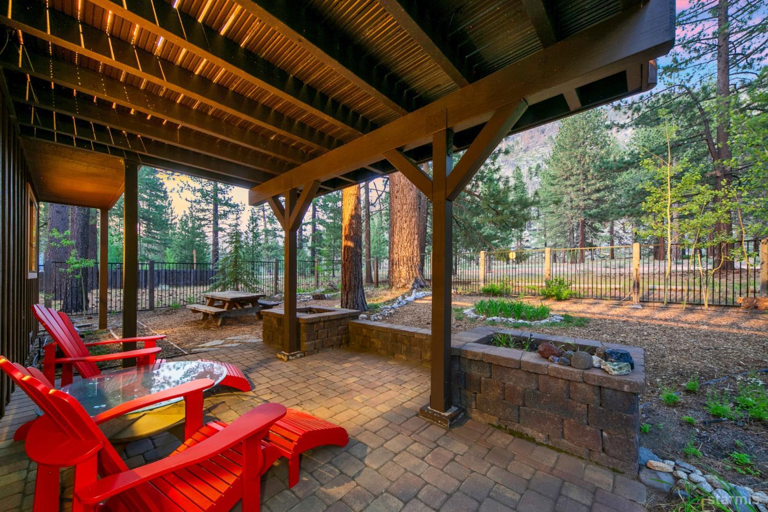 2521 Blitzen Road