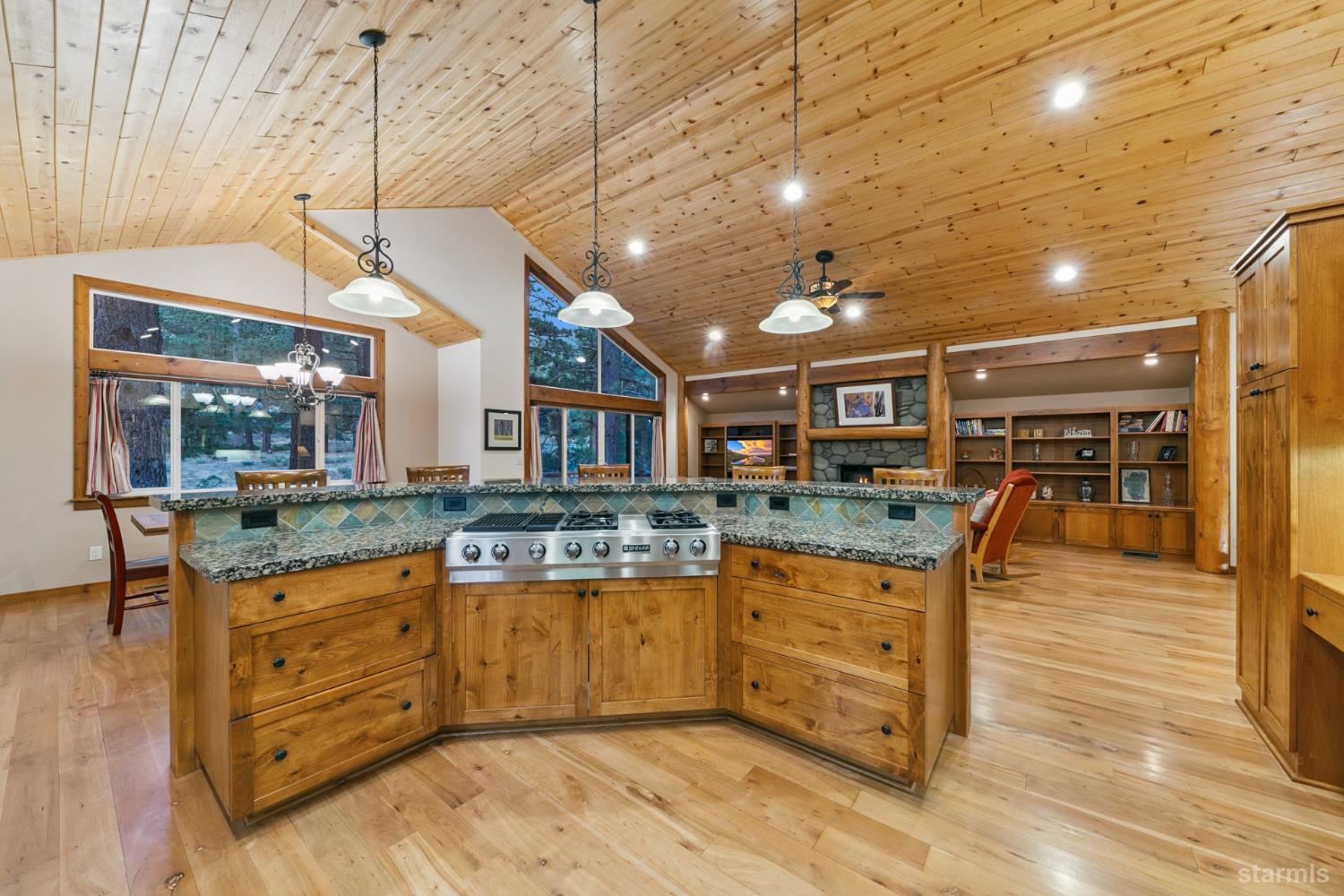 2521 Blitzen Road