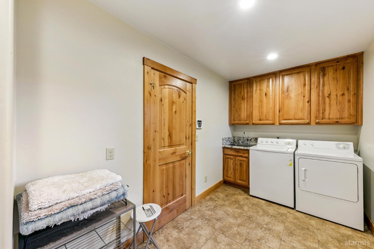 2065 Traverse Court