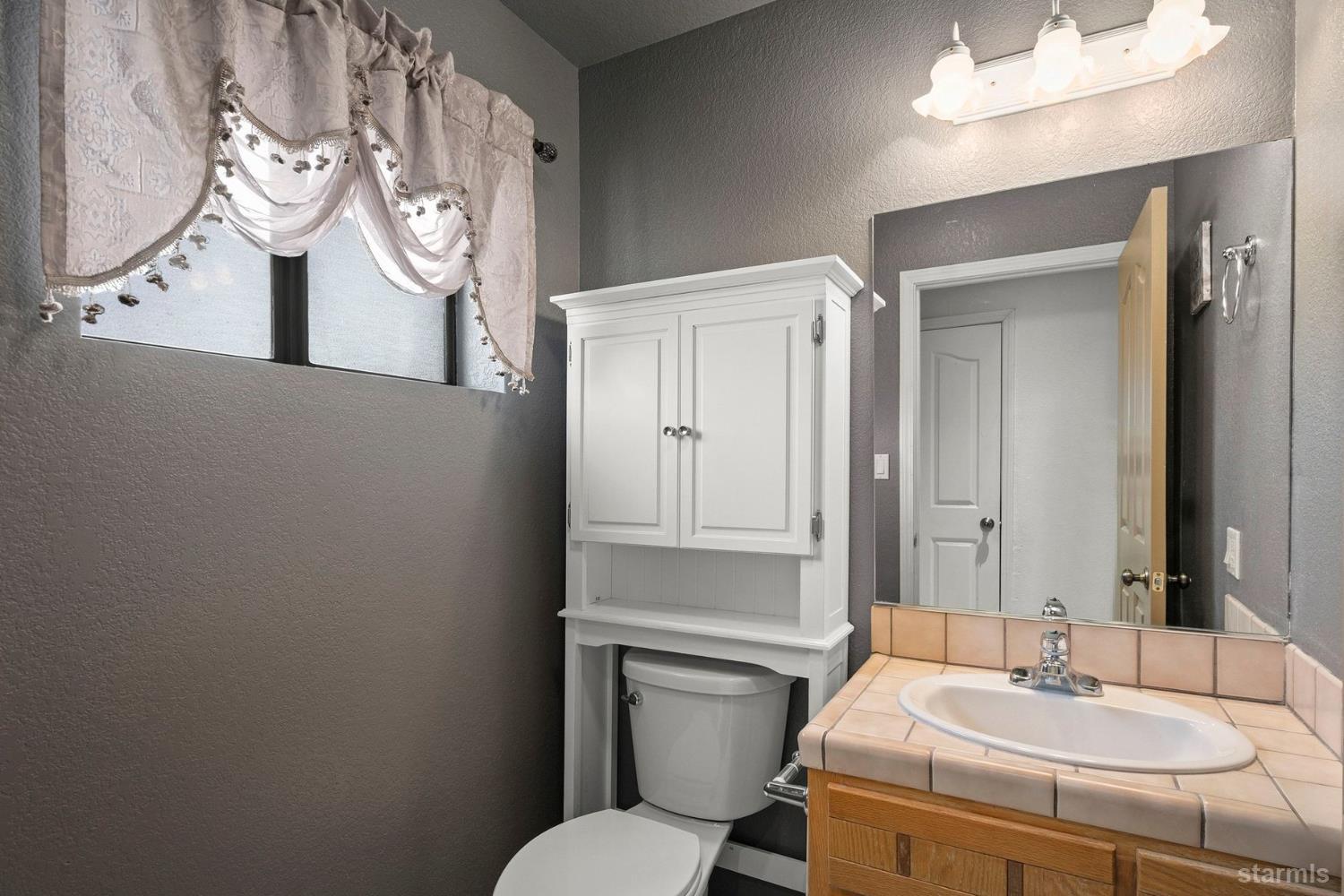 2179 Fish Springs Road