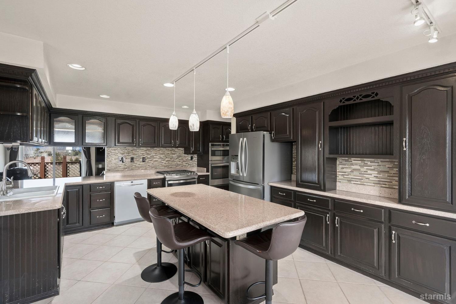 2179 Fish Springs Road