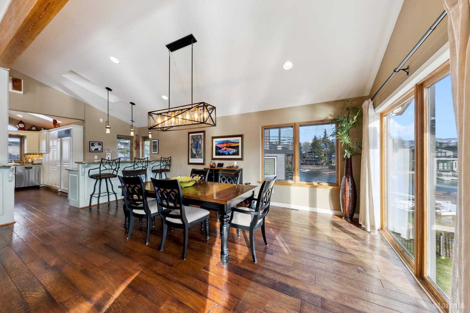 2062 Aloha Drive