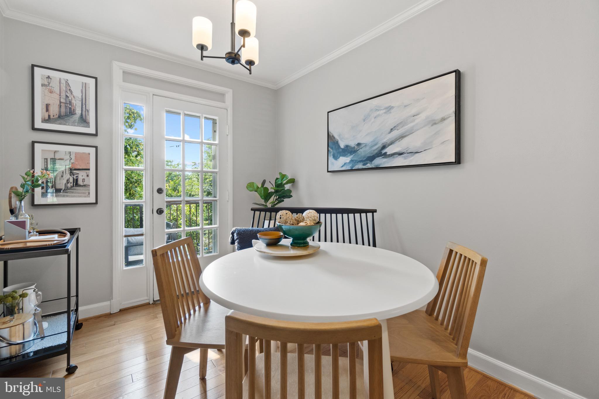 2807 S Abingdon St #B