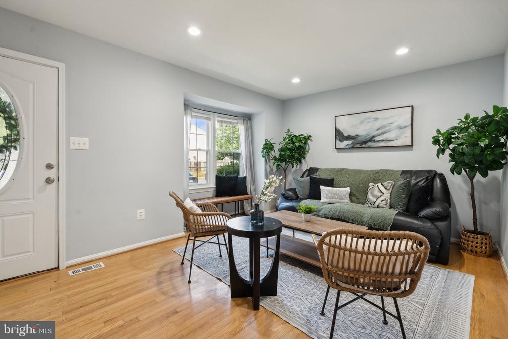 807 Sycamore Ct
