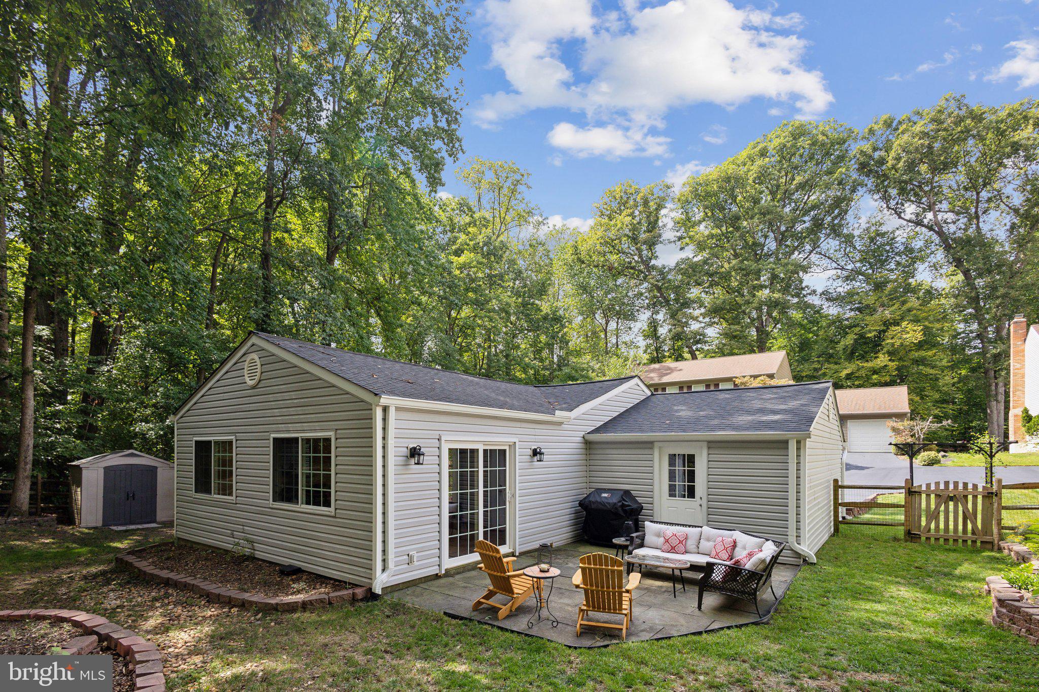 8483 Falling Leaf Rd