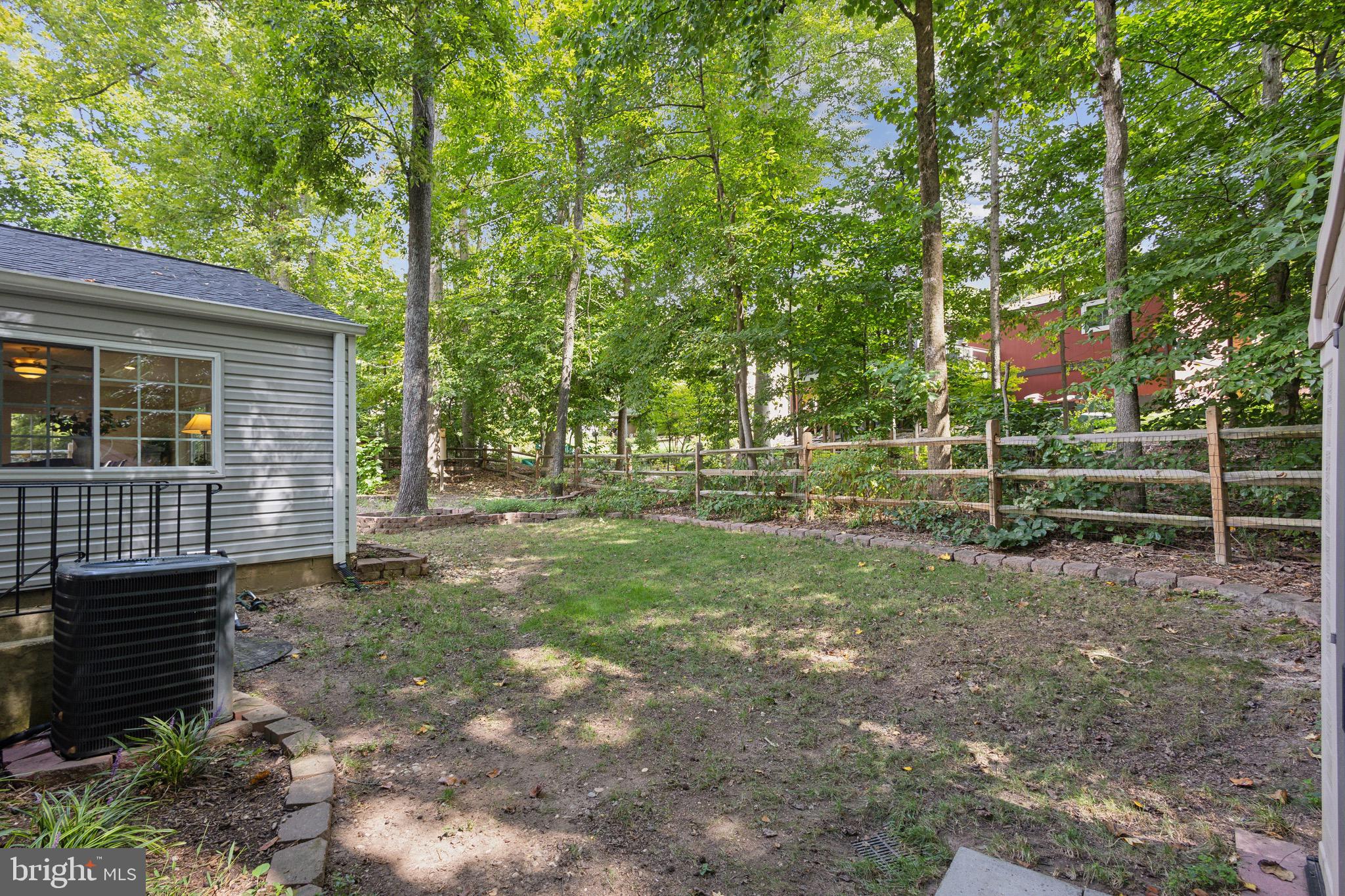 8483 Falling Leaf Rd