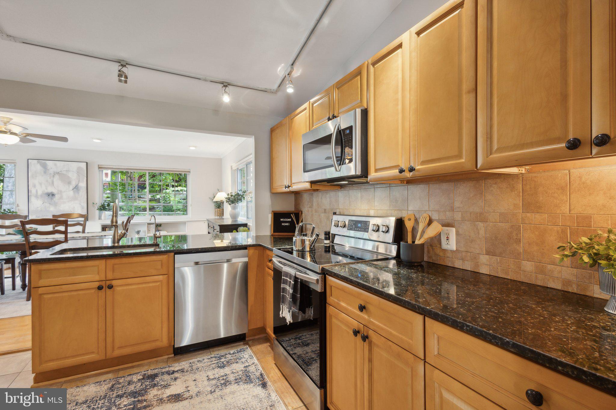 8483 Falling Leaf Rd