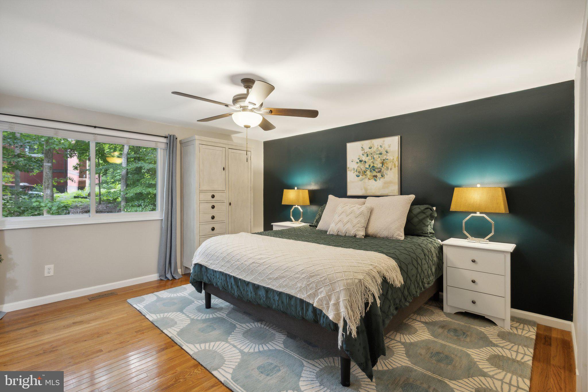 8483 Falling Leaf Rd