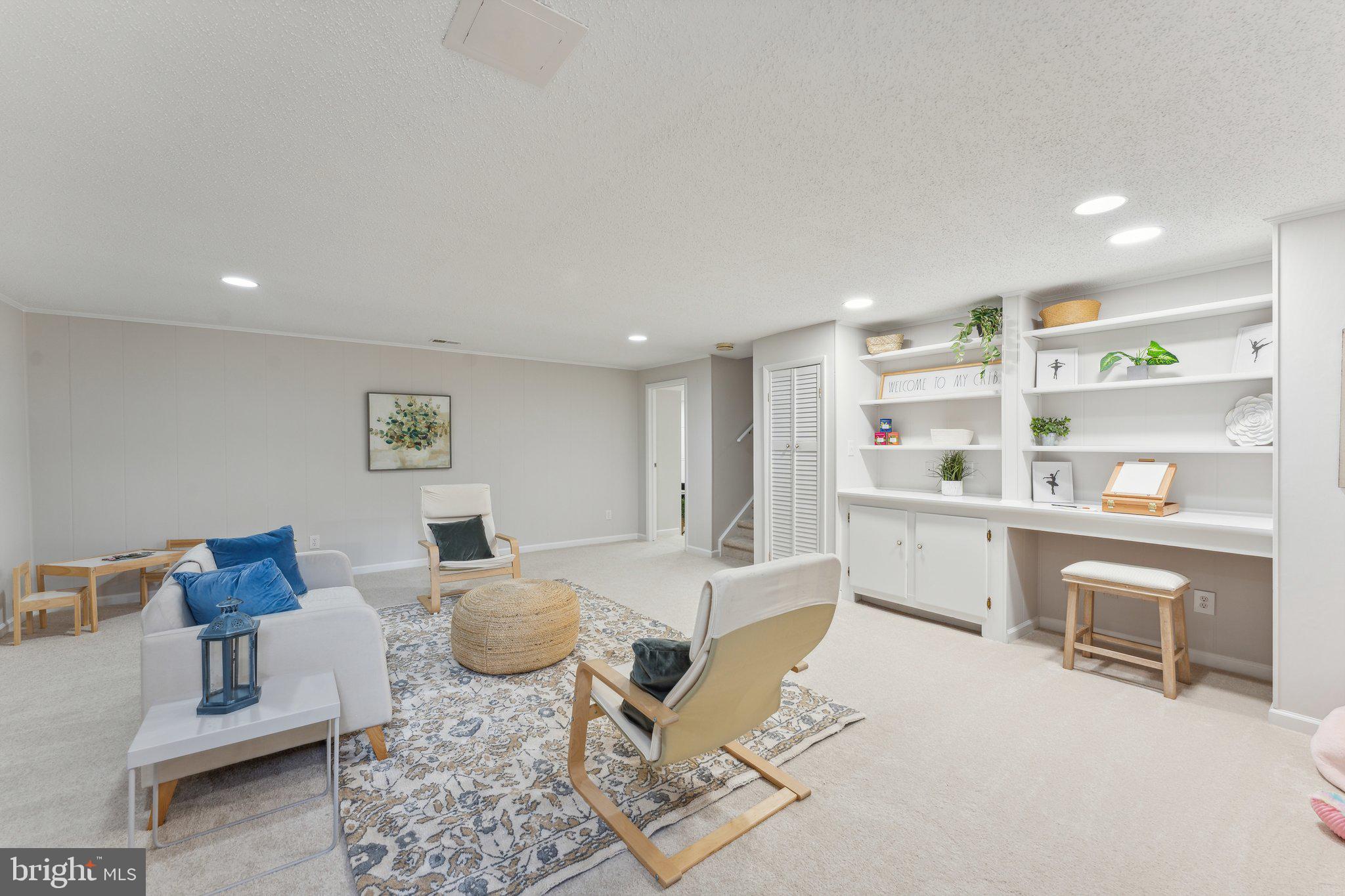 6513 Park View Ct