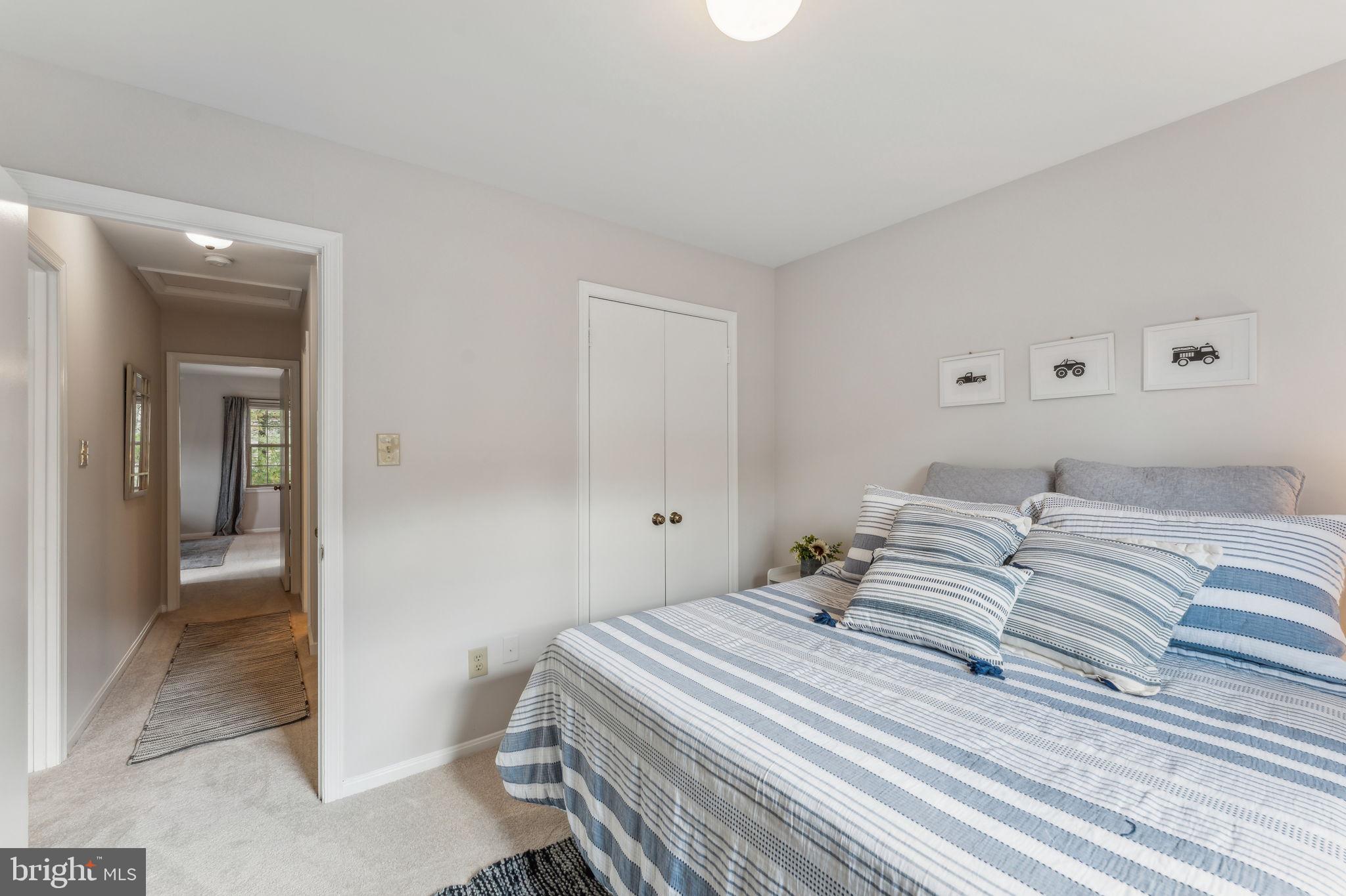 6513 Park View Ct