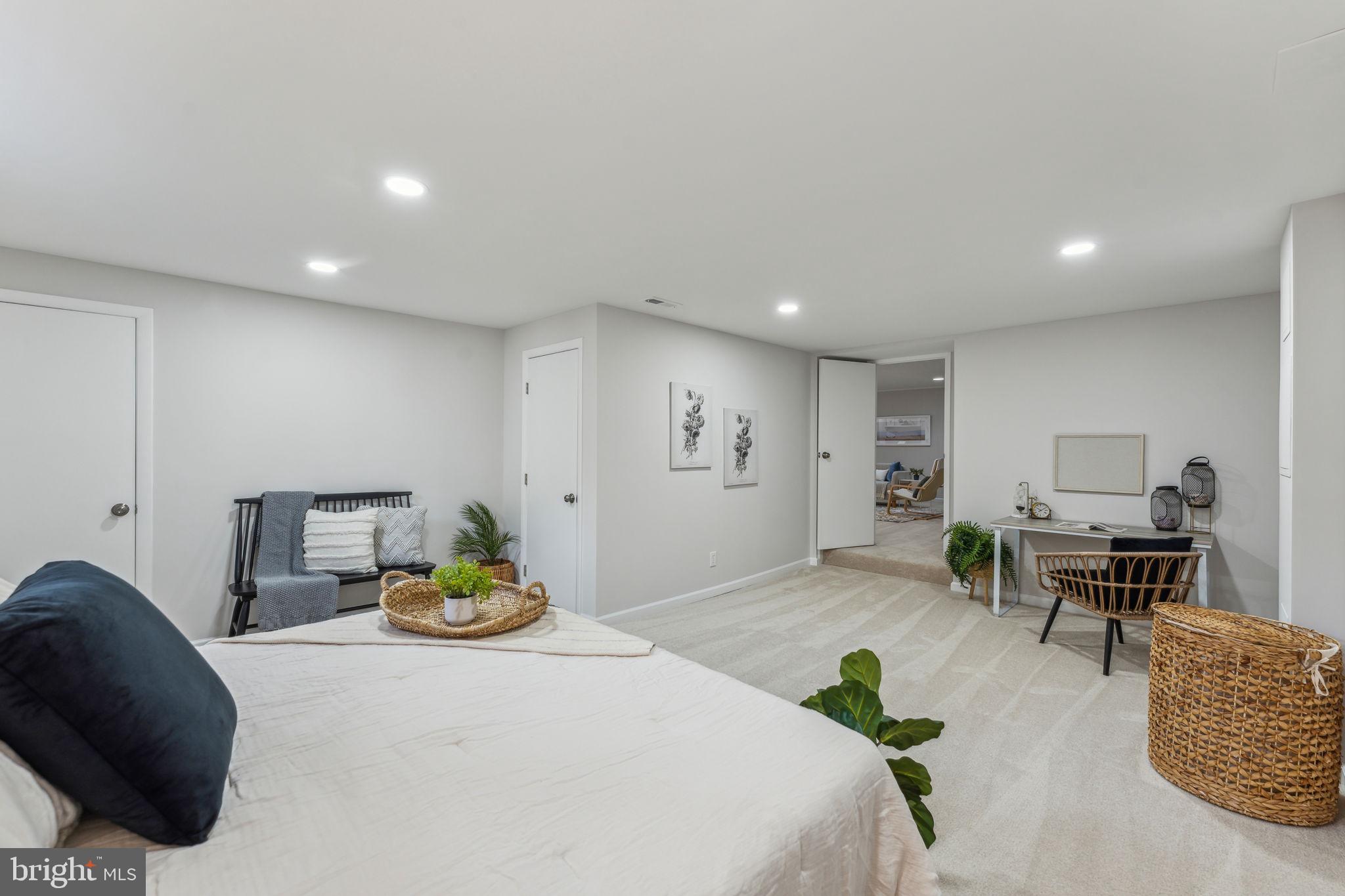 6513 Park View Ct