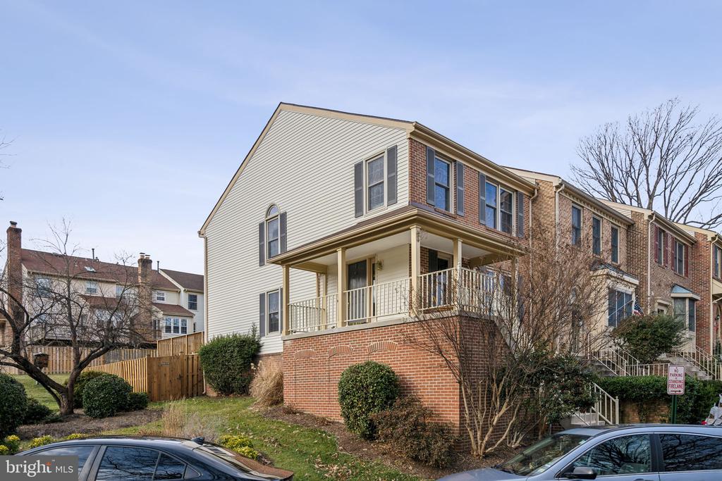 8410 Millwood Dr