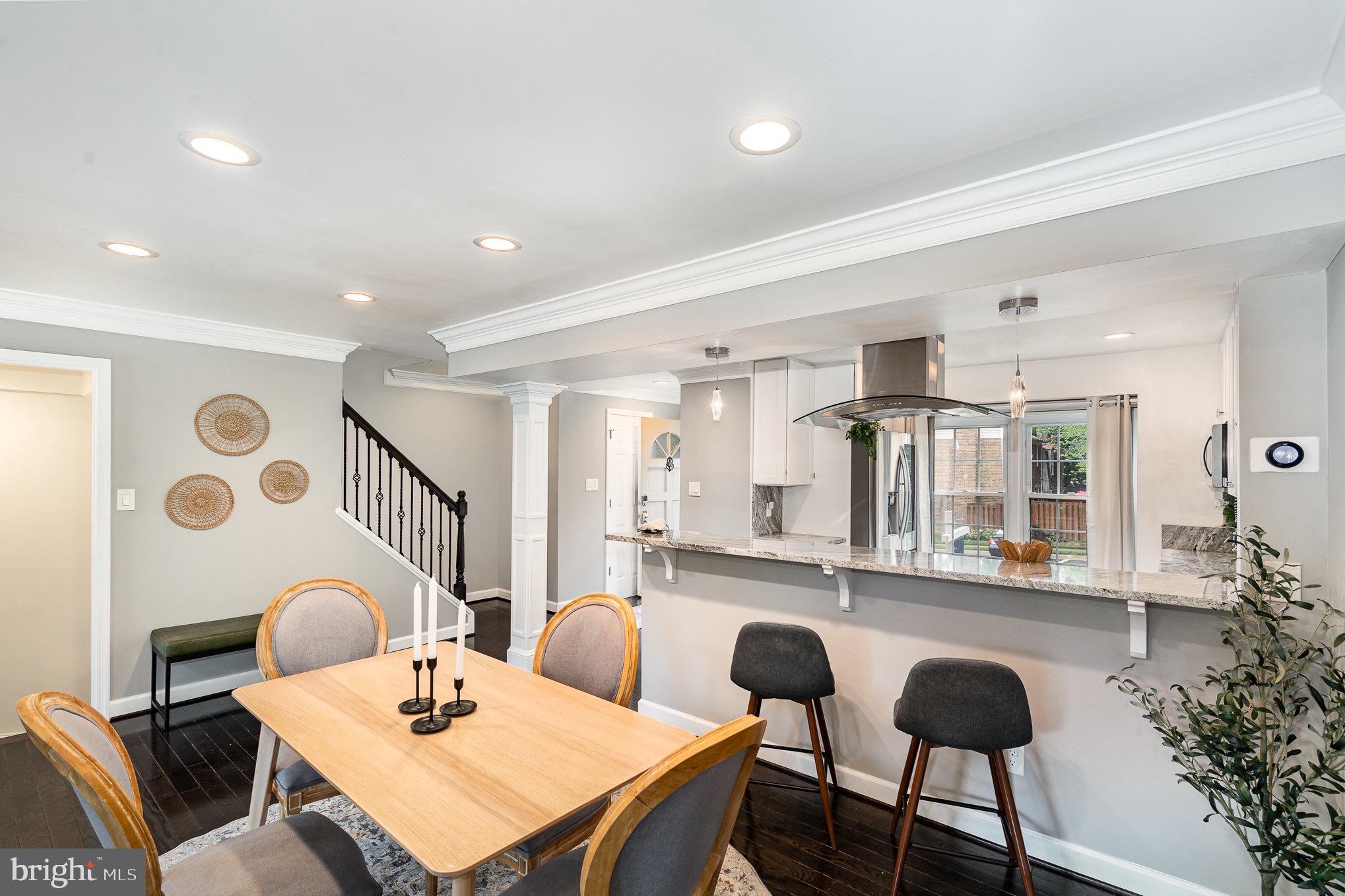 6916 Lafayette Park Dr