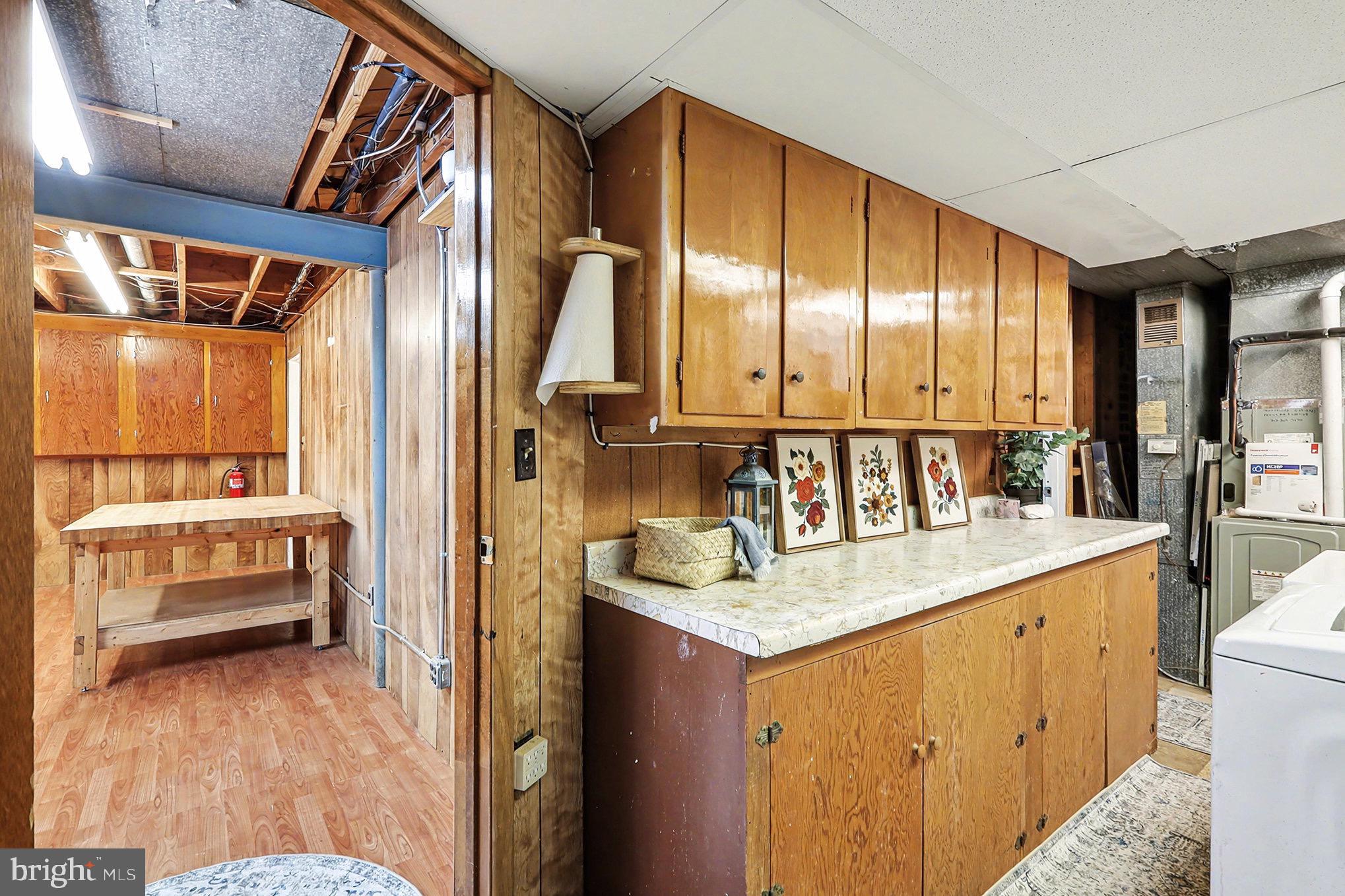 6722 S KINGS HIGHWAY