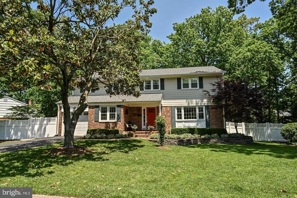 6003 SHERBORN LANE