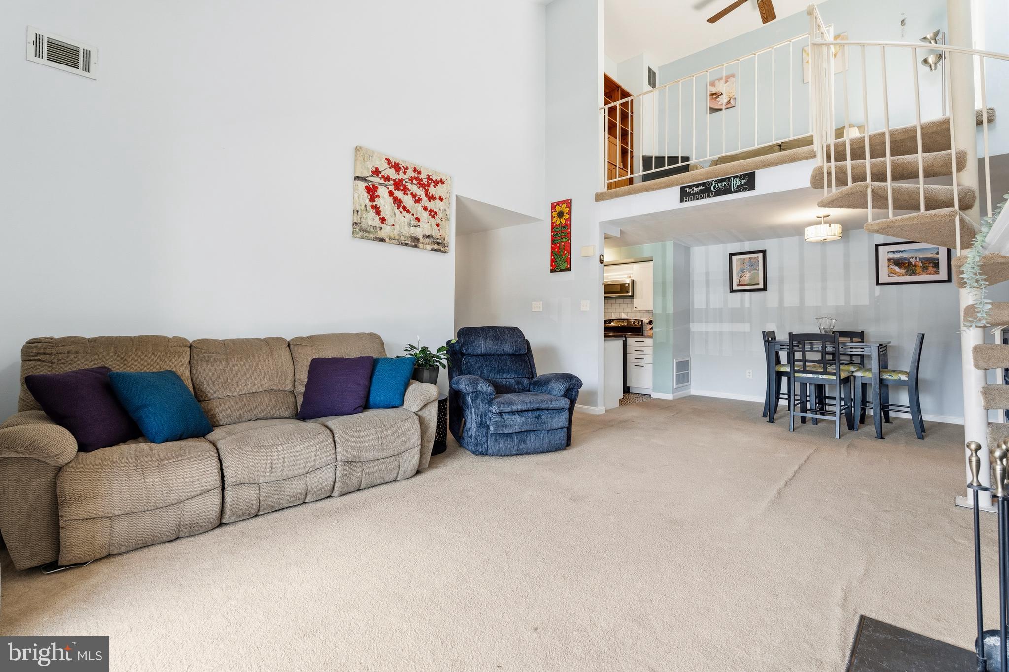 6060 ESSEX HOUSE SQUARE B