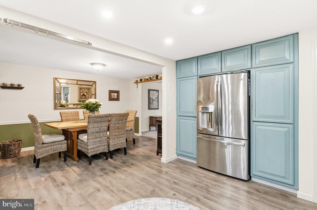 5839 NEW ENGLAND WOODS DRIVE