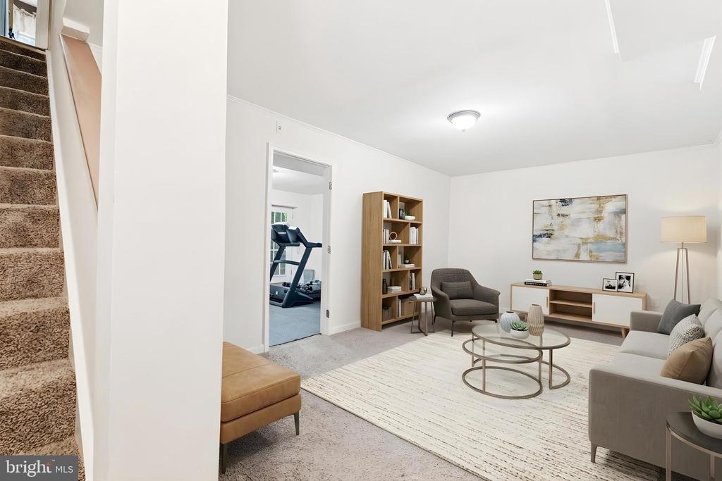 5839 NEW ENGLAND WOODS DRIVE