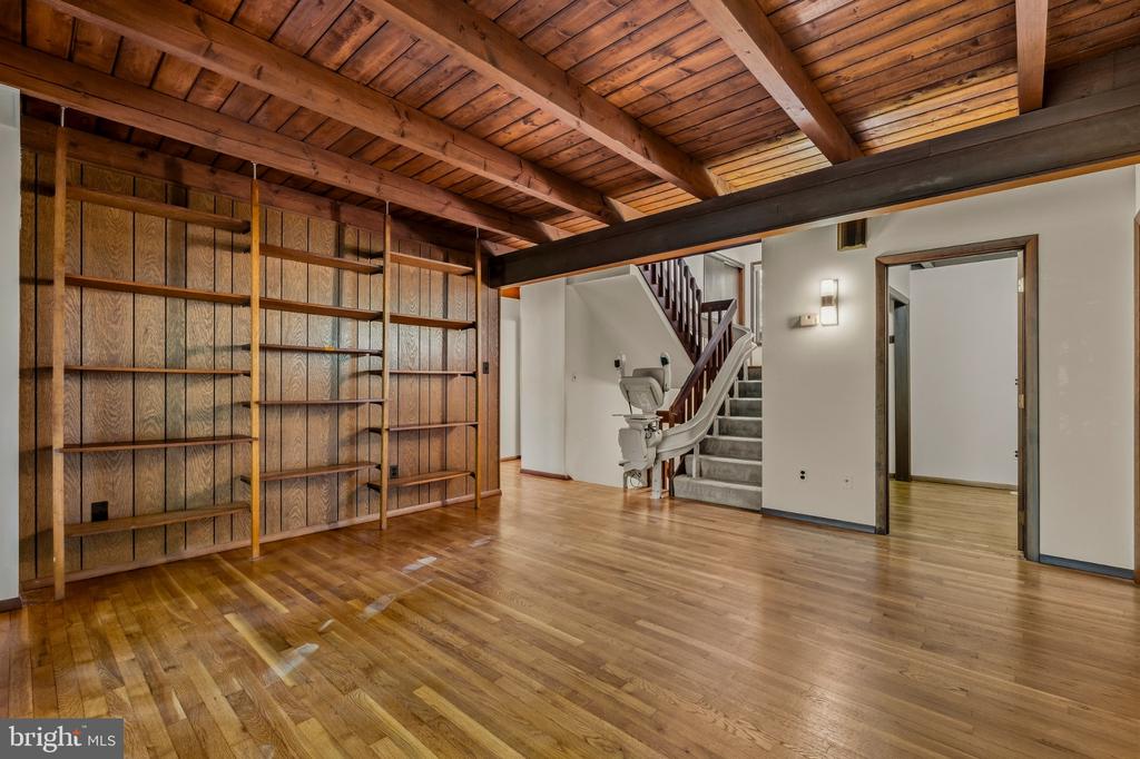 500 WALKER ROAD