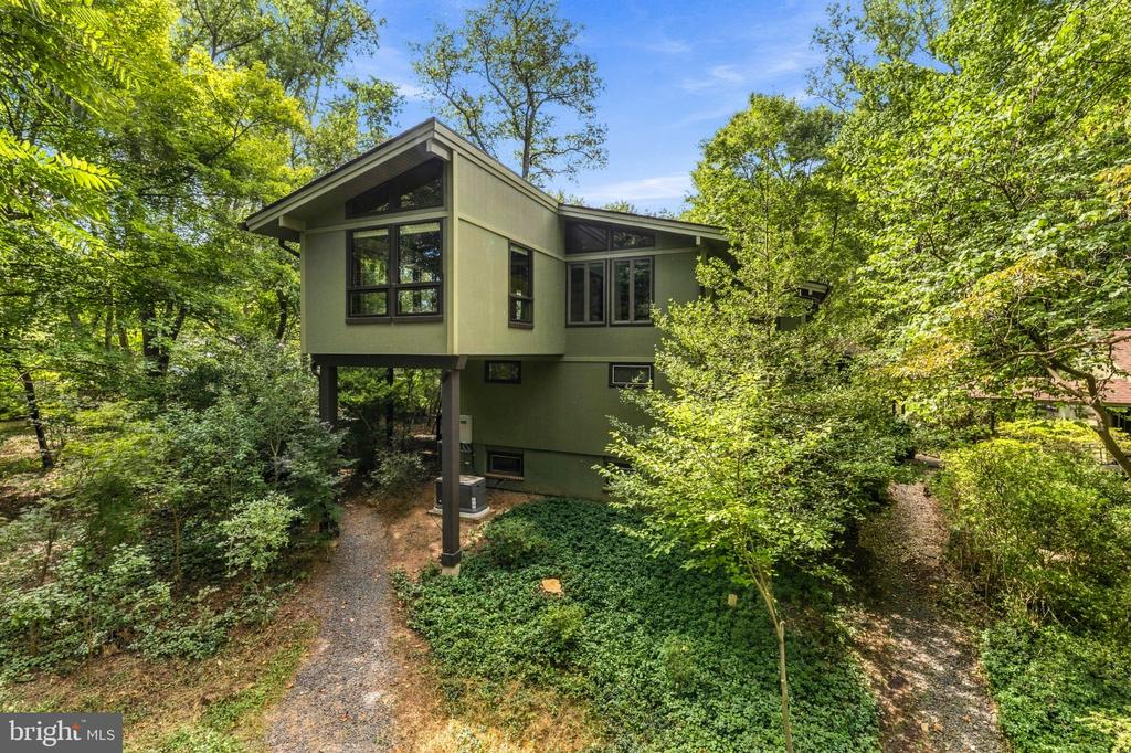 500 WALKER ROAD