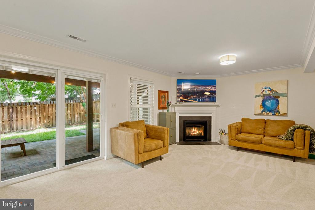 7109 TANWORTH DRIVE