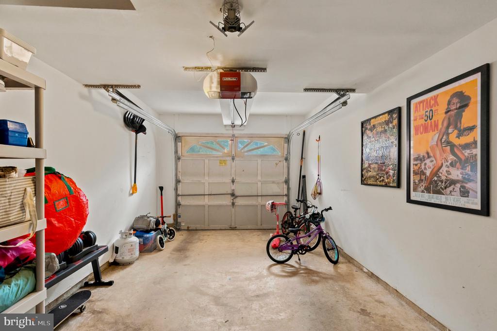 7109 TANWORTH DRIVE