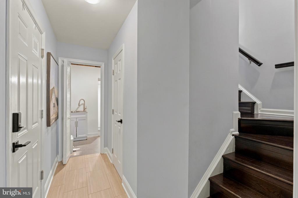 7109 TANWORTH DRIVE