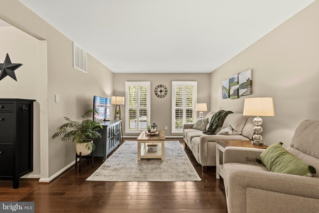 5459 CHESHIRE MEADOWS WAY