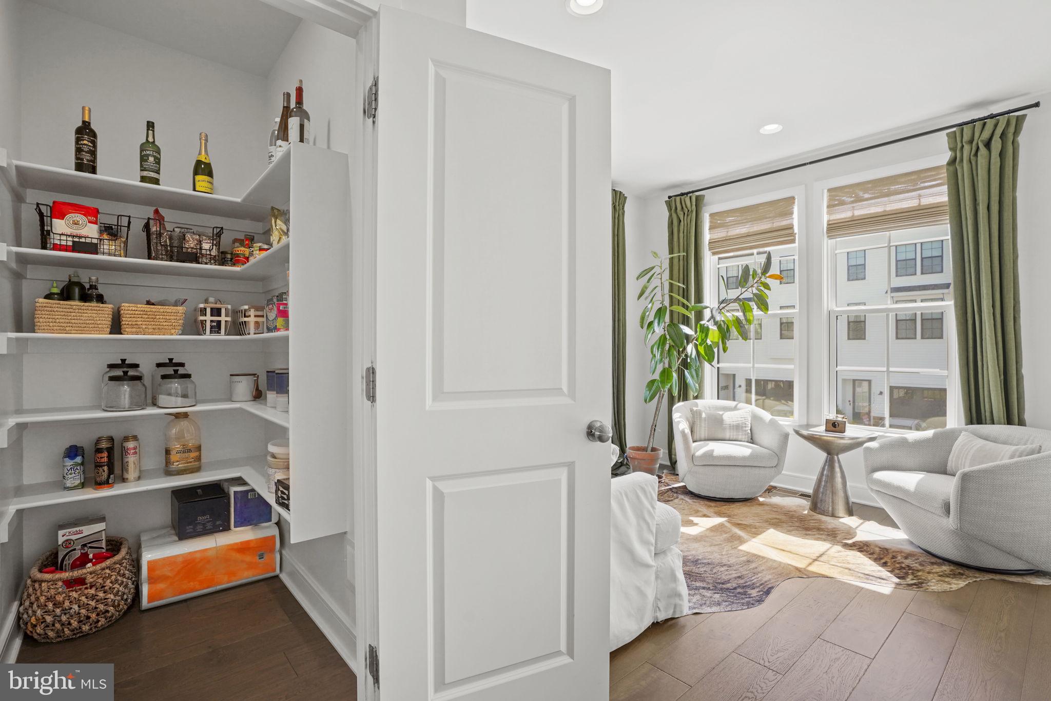 25426 Nichols Orchard Ter