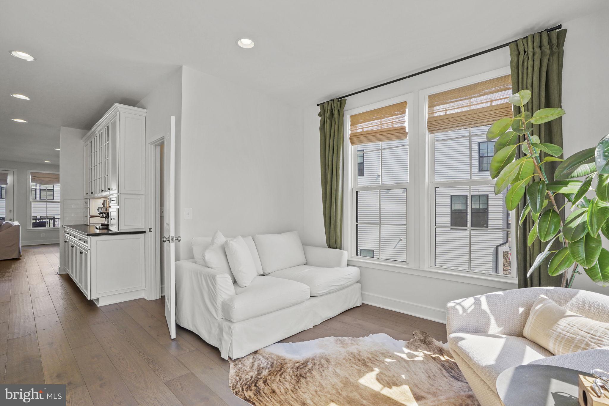 25426 Nichols Orchard Ter