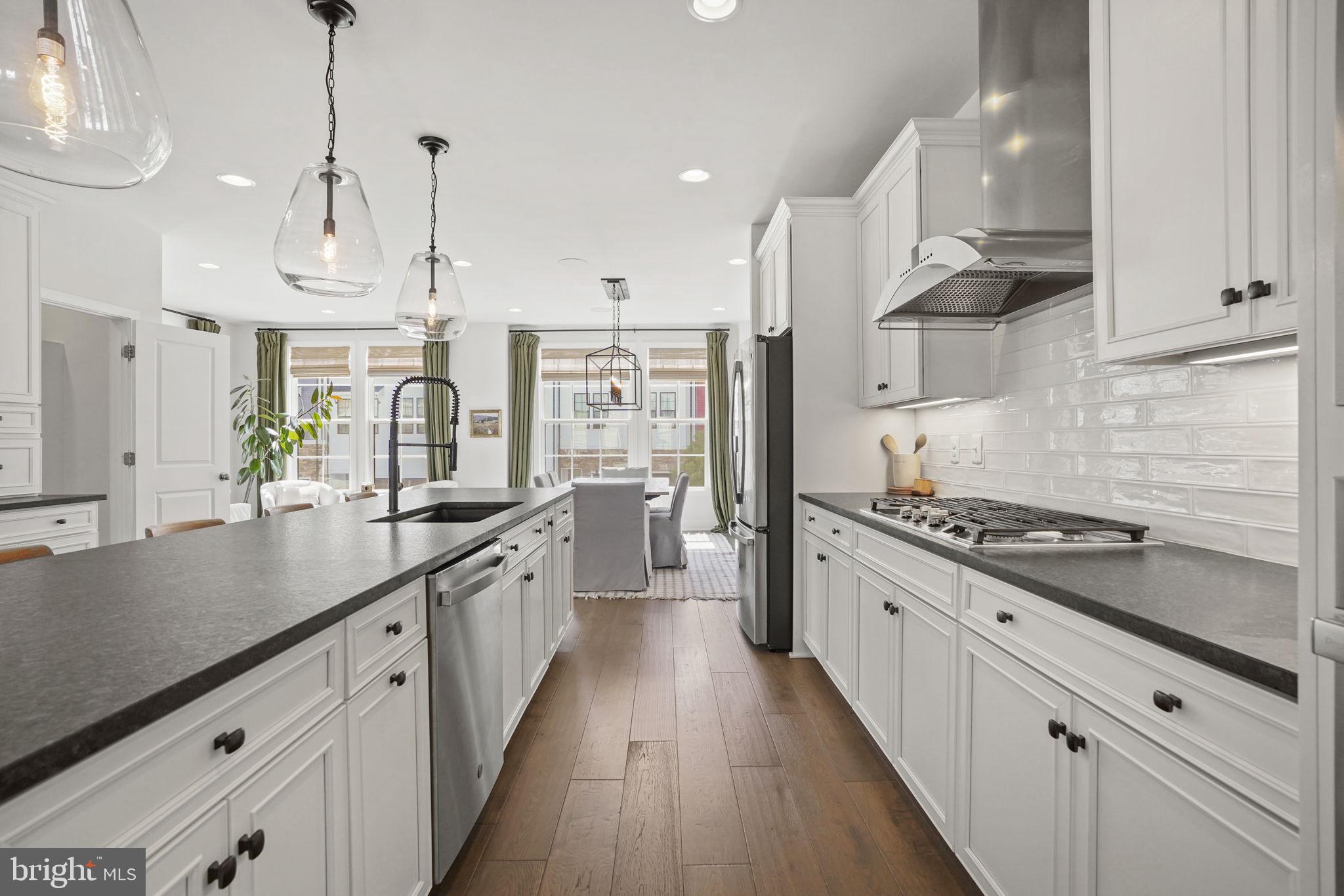 25426 Nichols Orchard Ter