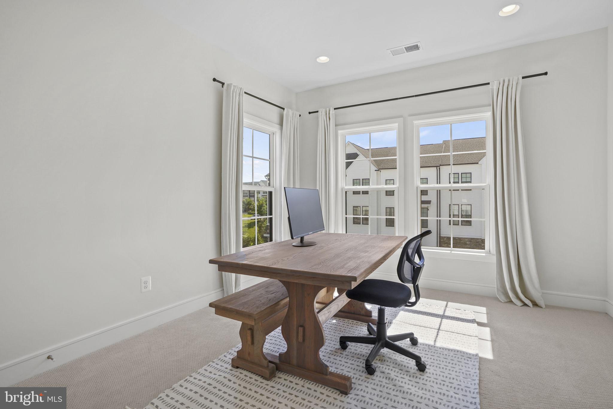 25426 Nichols Orchard Ter