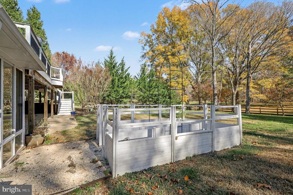 130 LAKELAND DRIVE