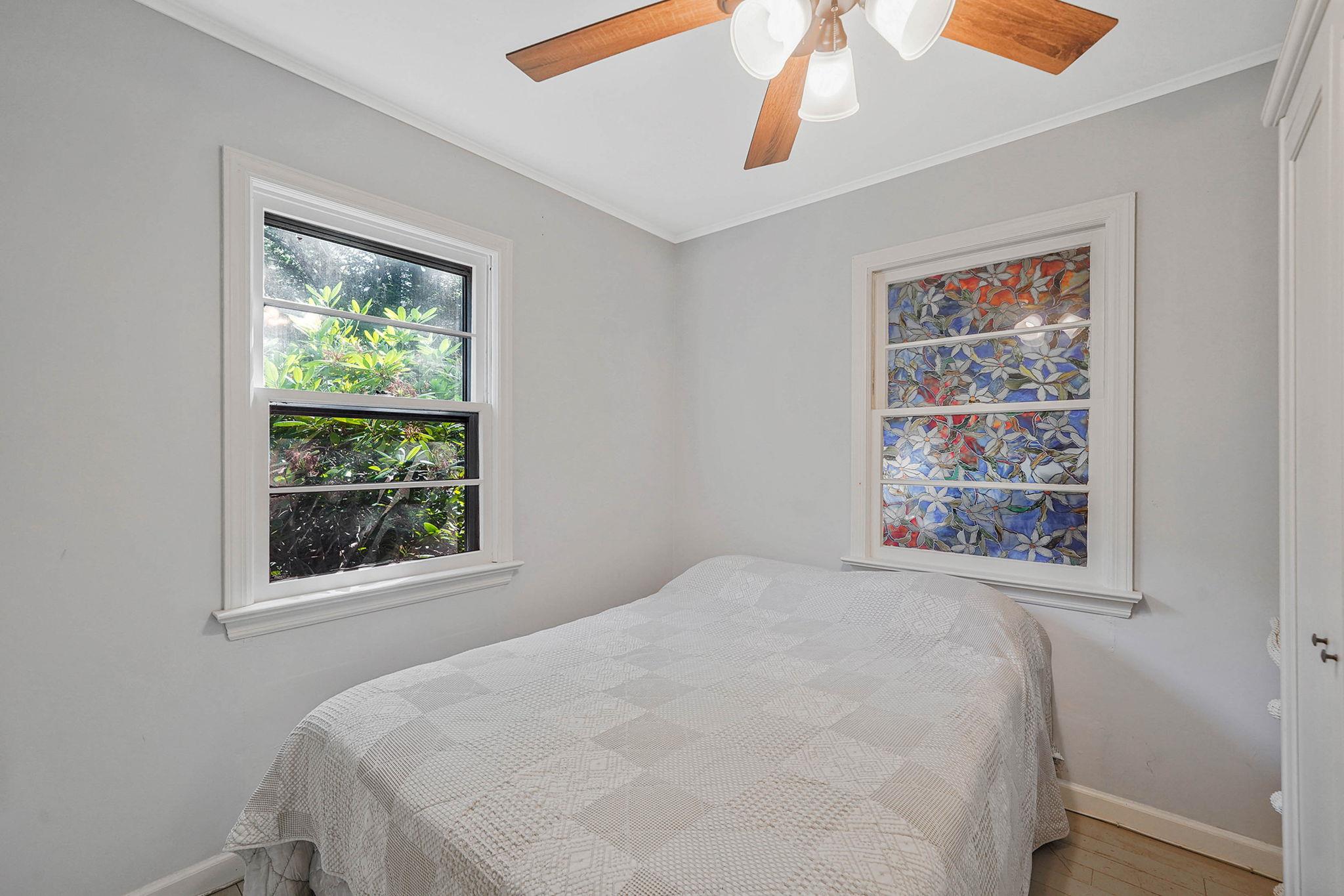 15 Youngs Avenue