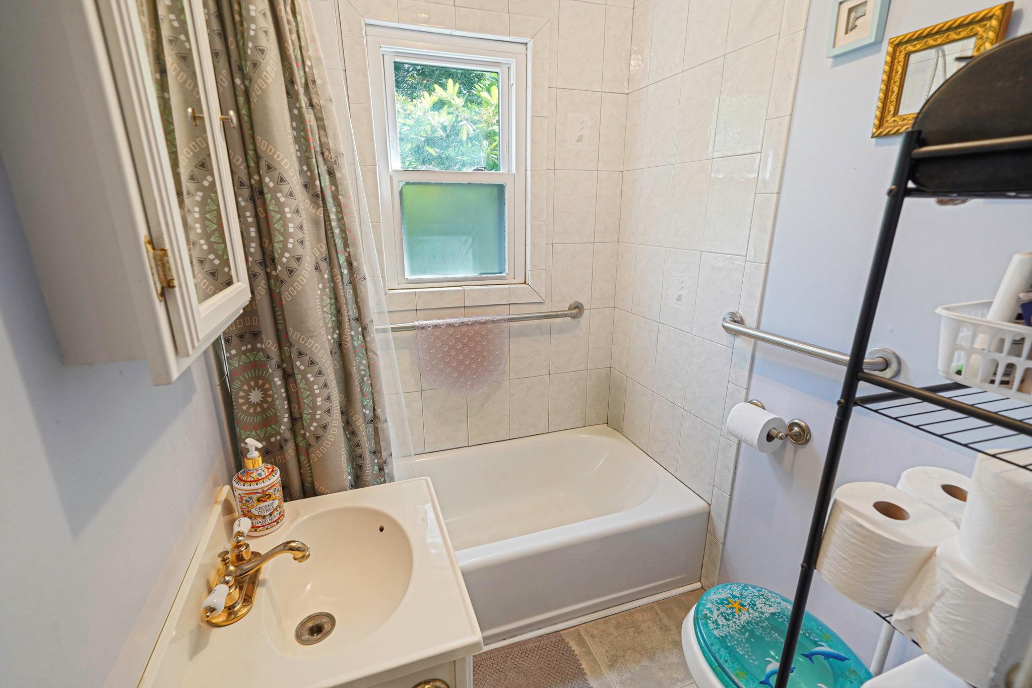 15 Youngs Avenue