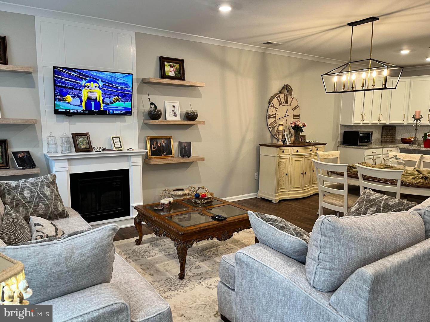 327 KRAMER CT