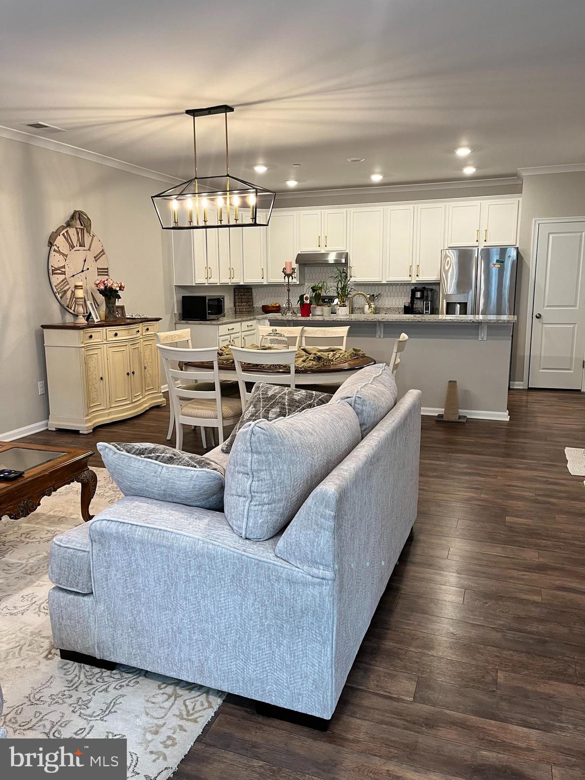 327 KRAMER CT