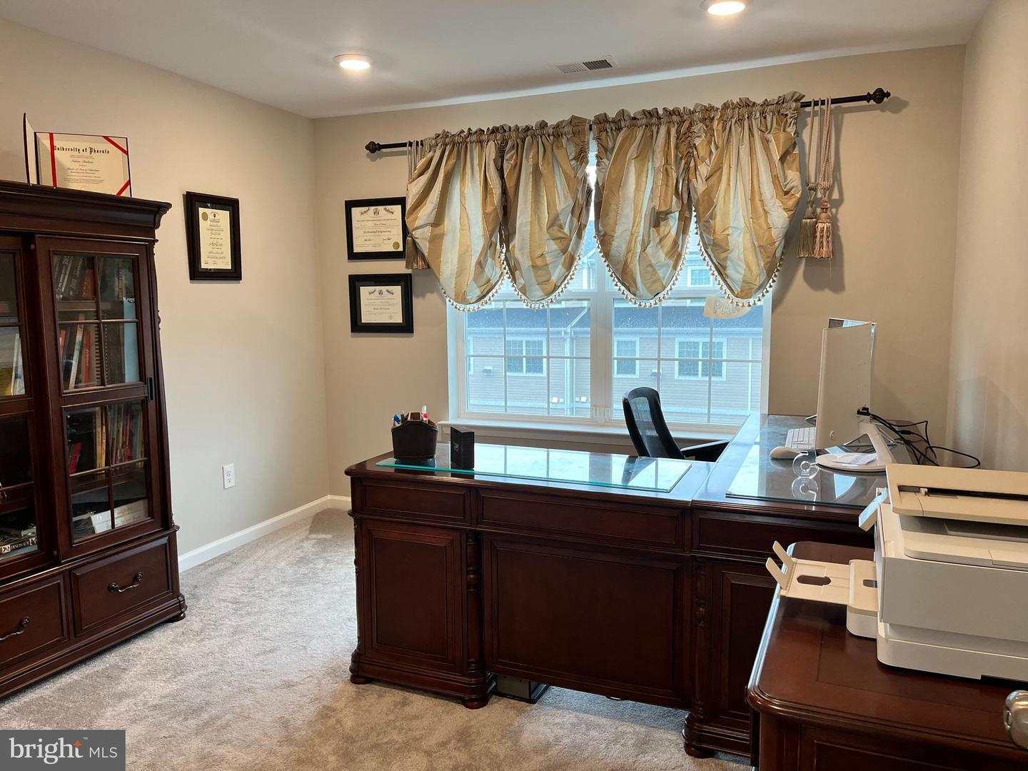 327 KRAMER CT