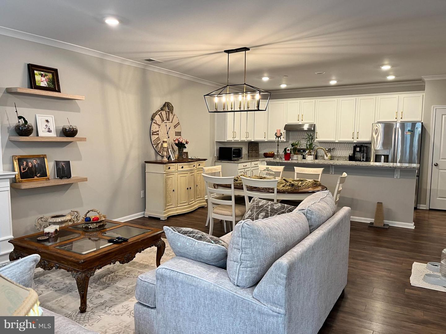 327 KRAMER CT