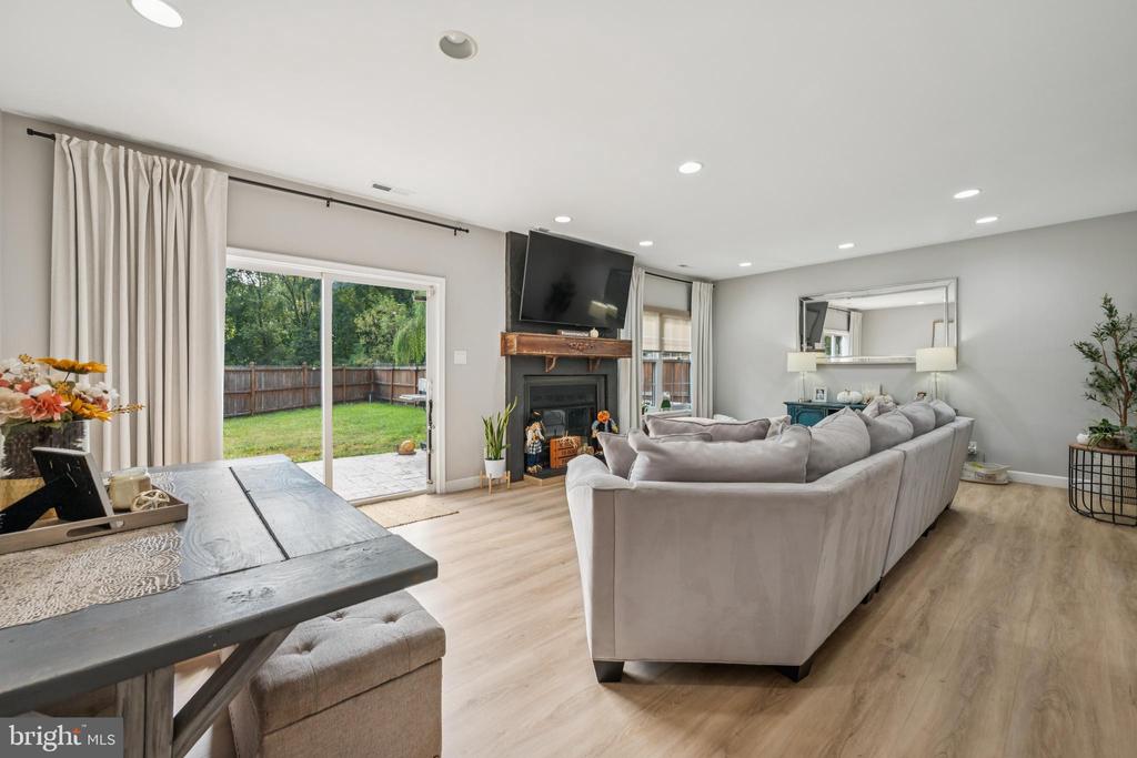 74 POPPY COURT