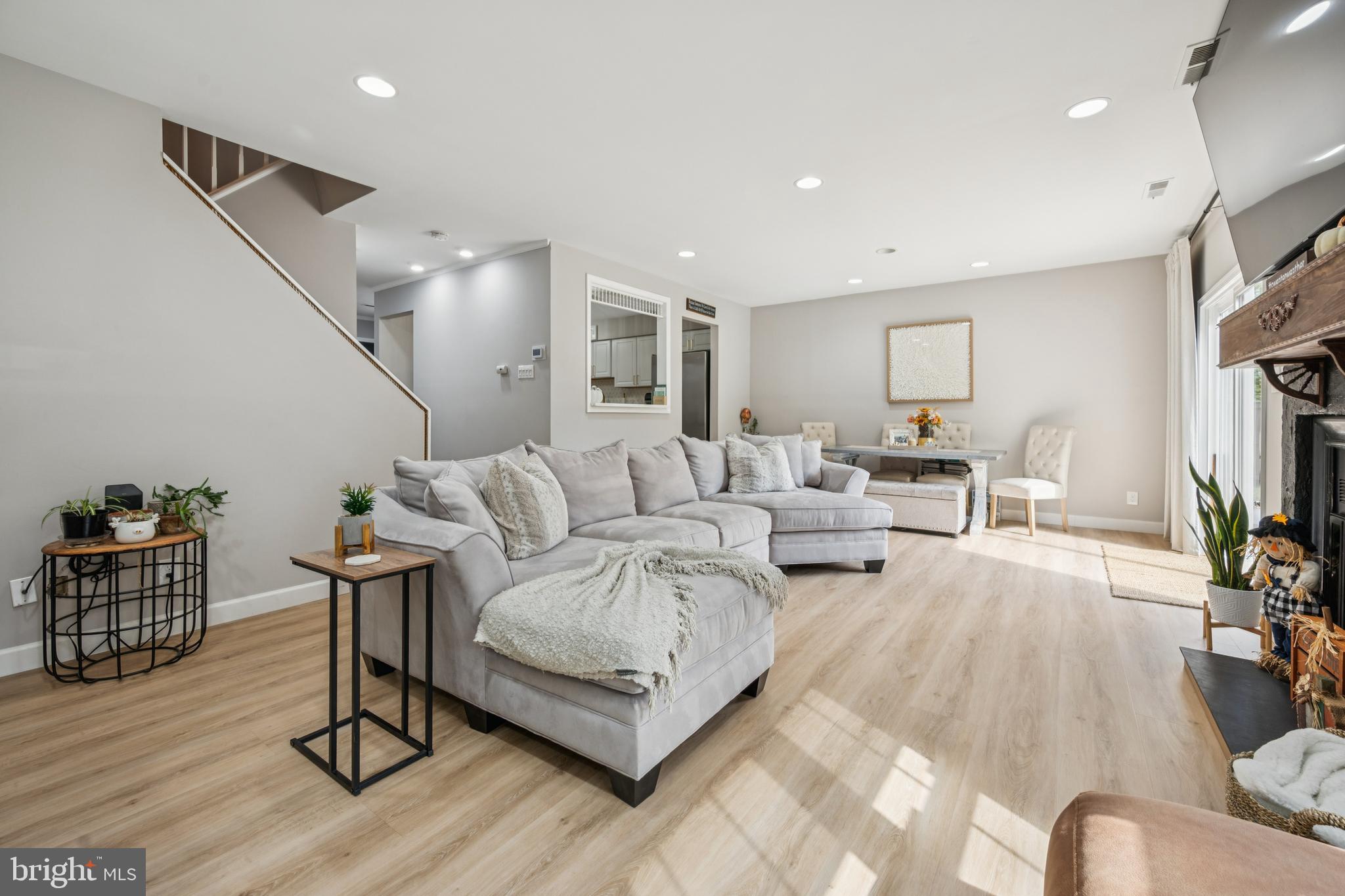 74 POPPY COURT