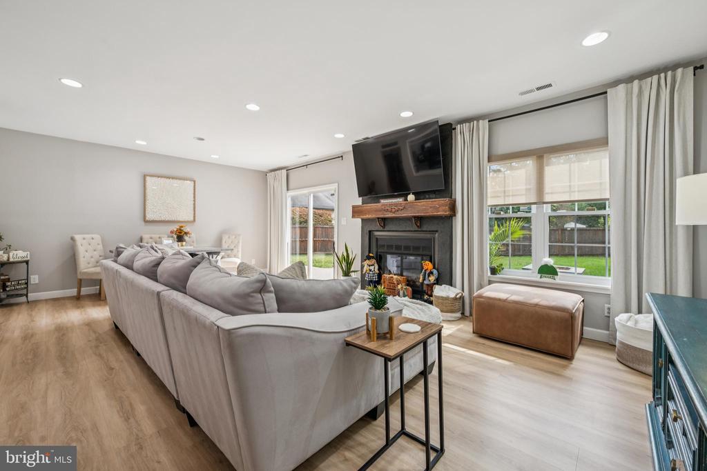 74 POPPY COURT