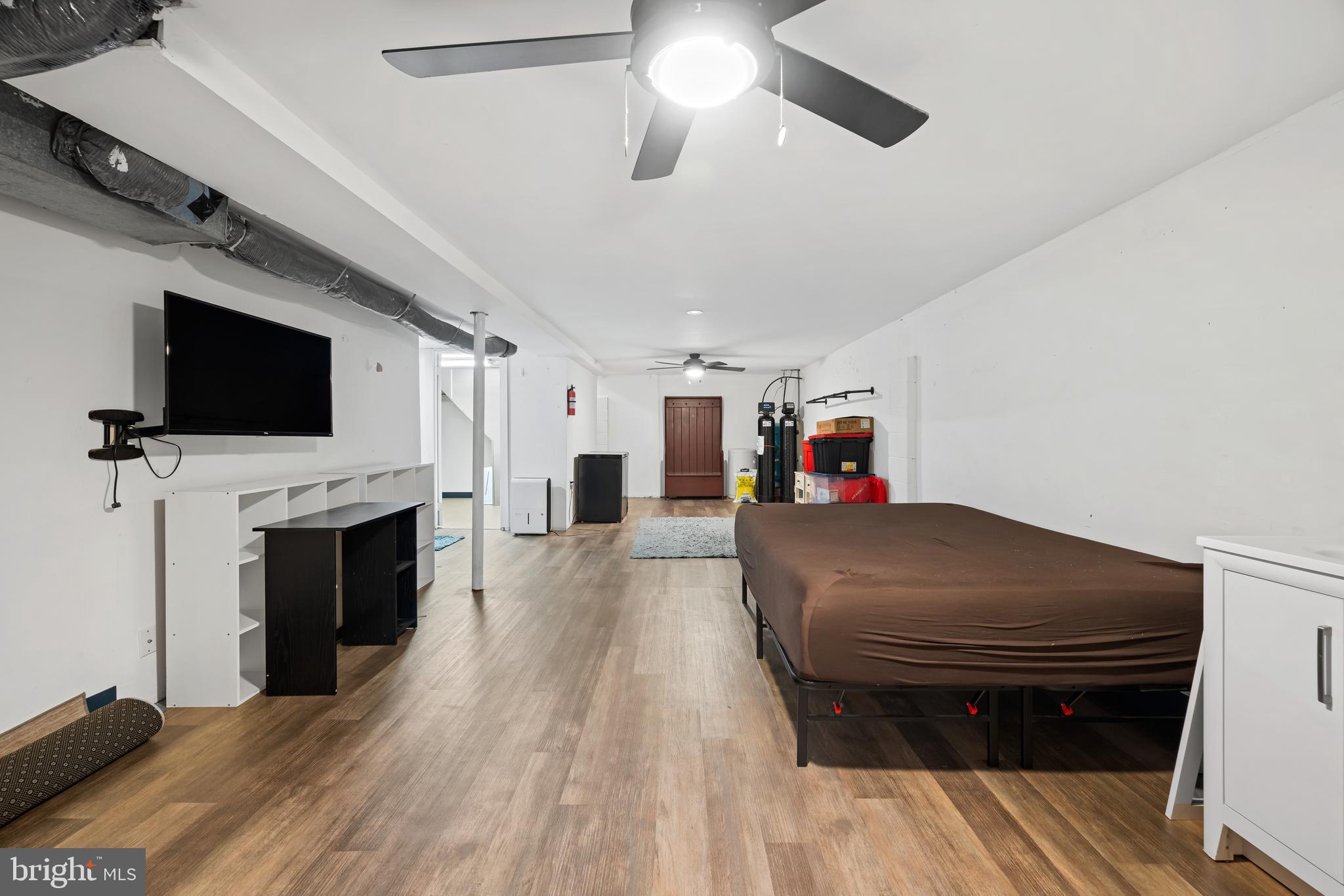 553 KENYON