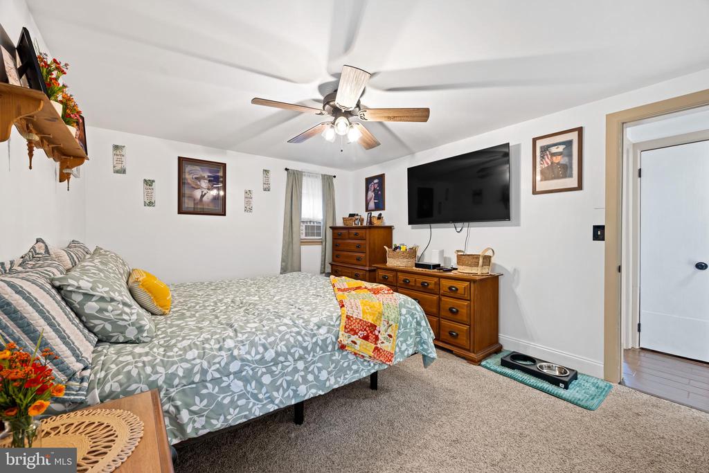 553 KENYON