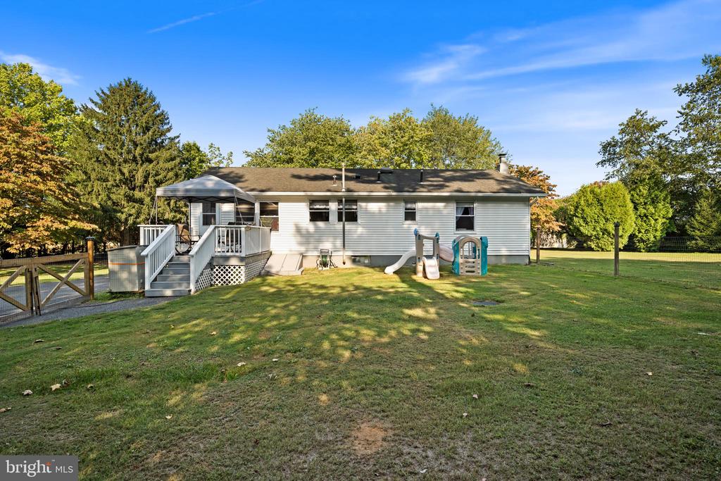 553 KENYON