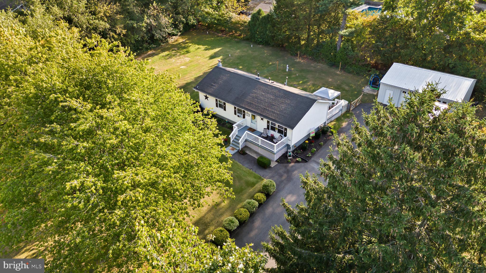553 KENYON