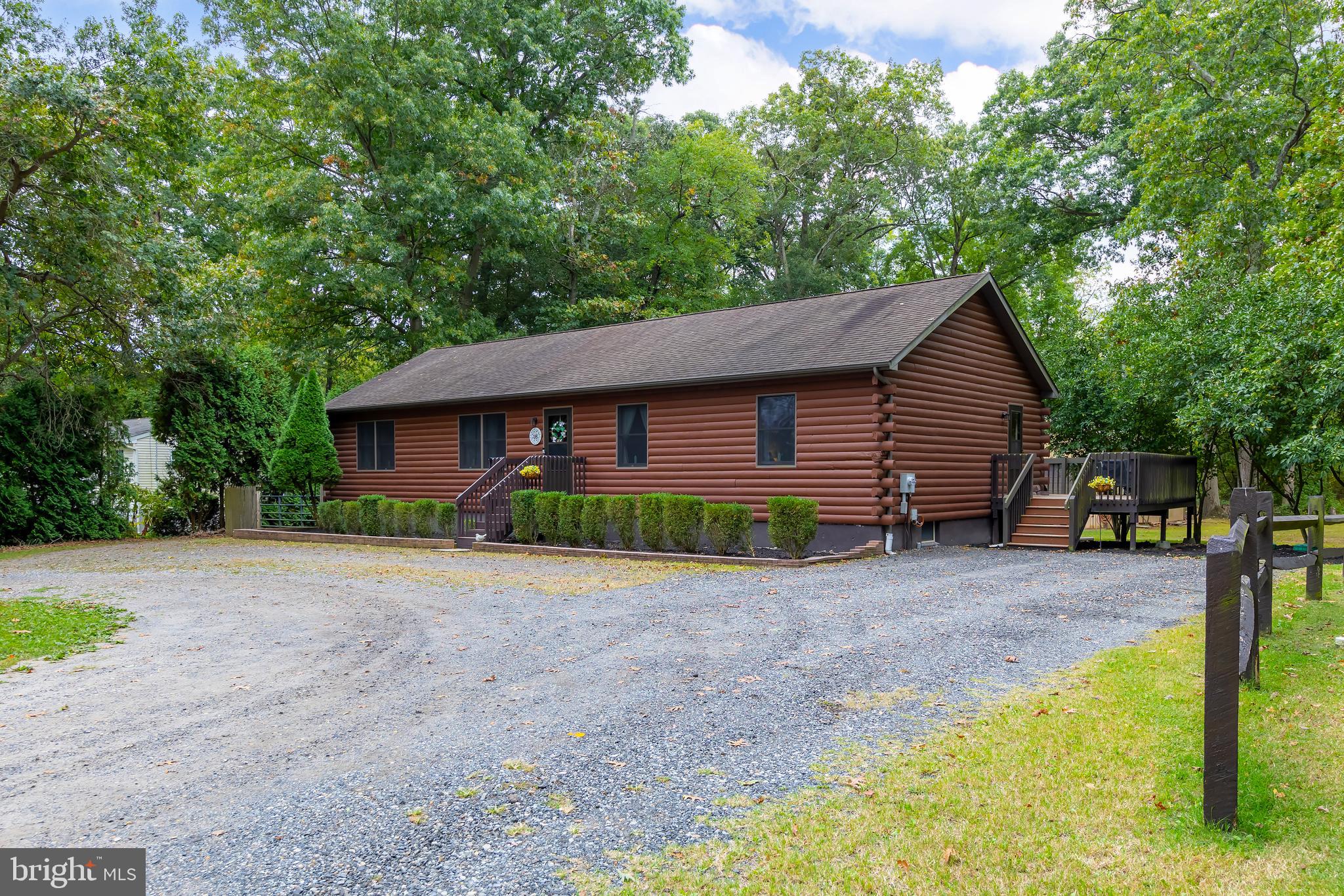 18 Dubois Rd
