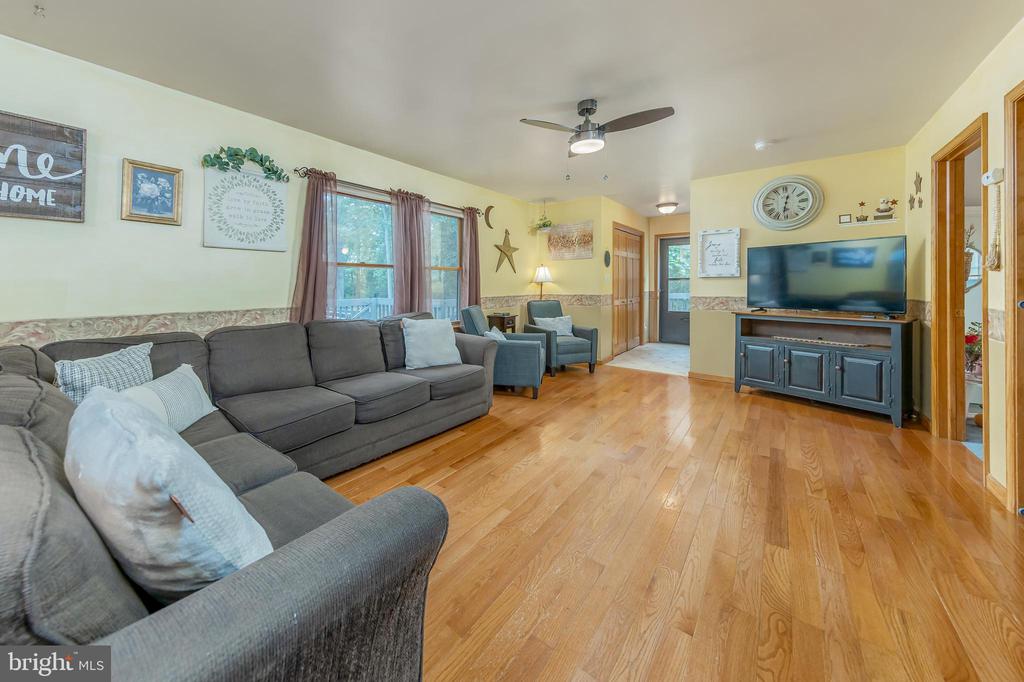 18 Dubois Rd